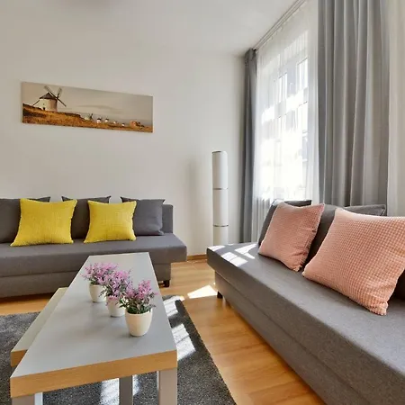 Argentis Rynek Ratusz Iv Apartment